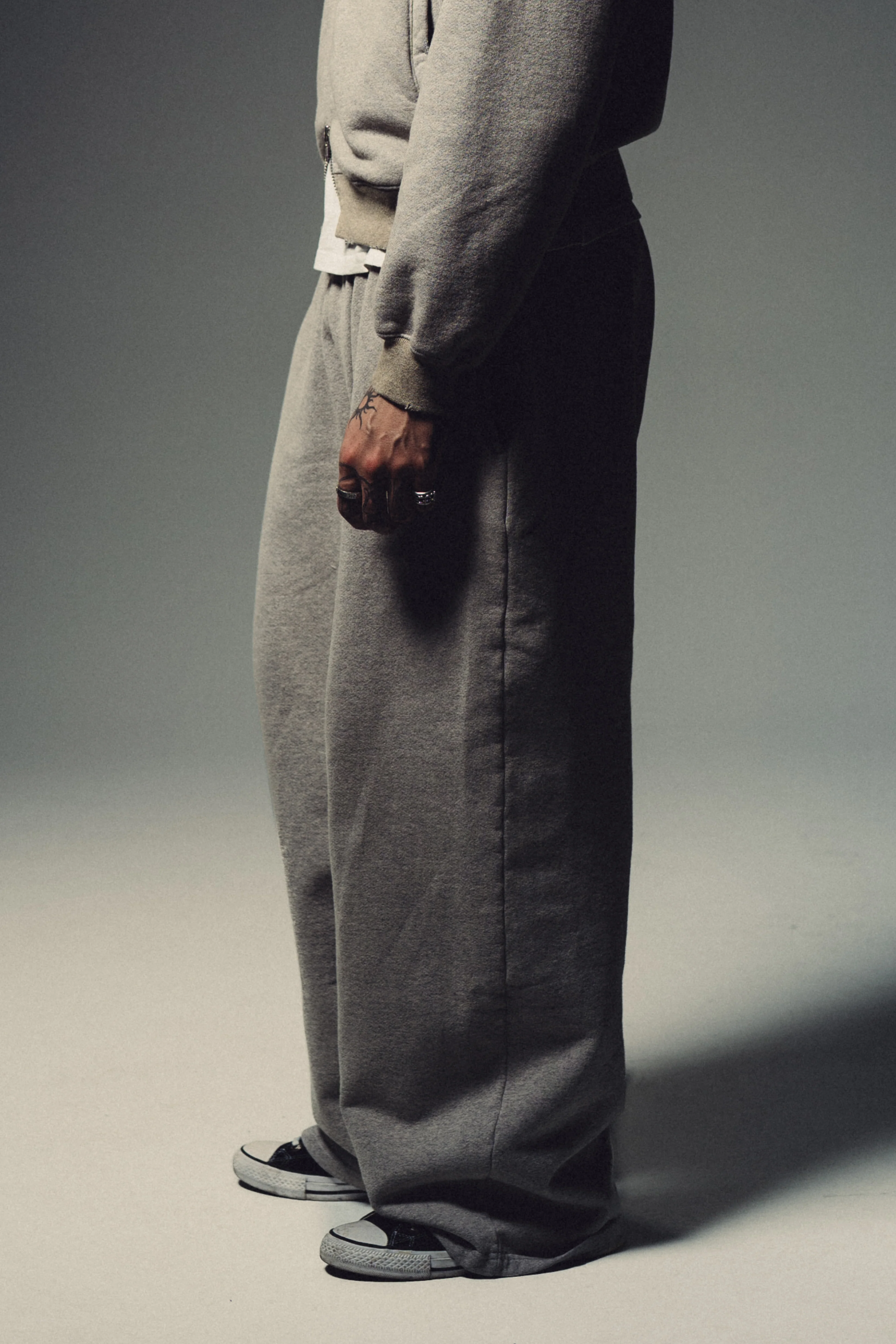 Halo Sweatpants - Heather Grey - Image 4